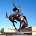 High Quality Cowboy On Horse Statue (Customized service is available)